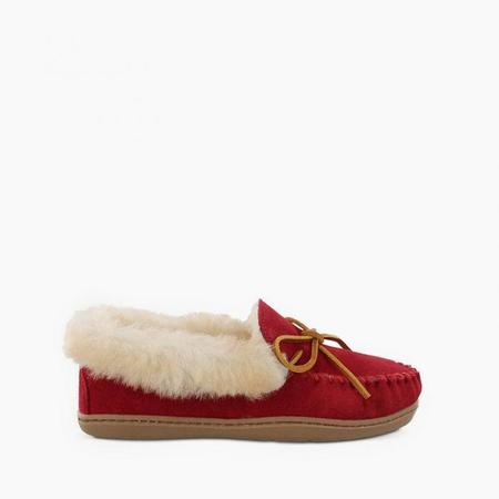 Minnetonka Women'S Alpine Sheepskin Moccasin